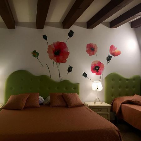 Flower Inn Ciampino Exteriér fotografie