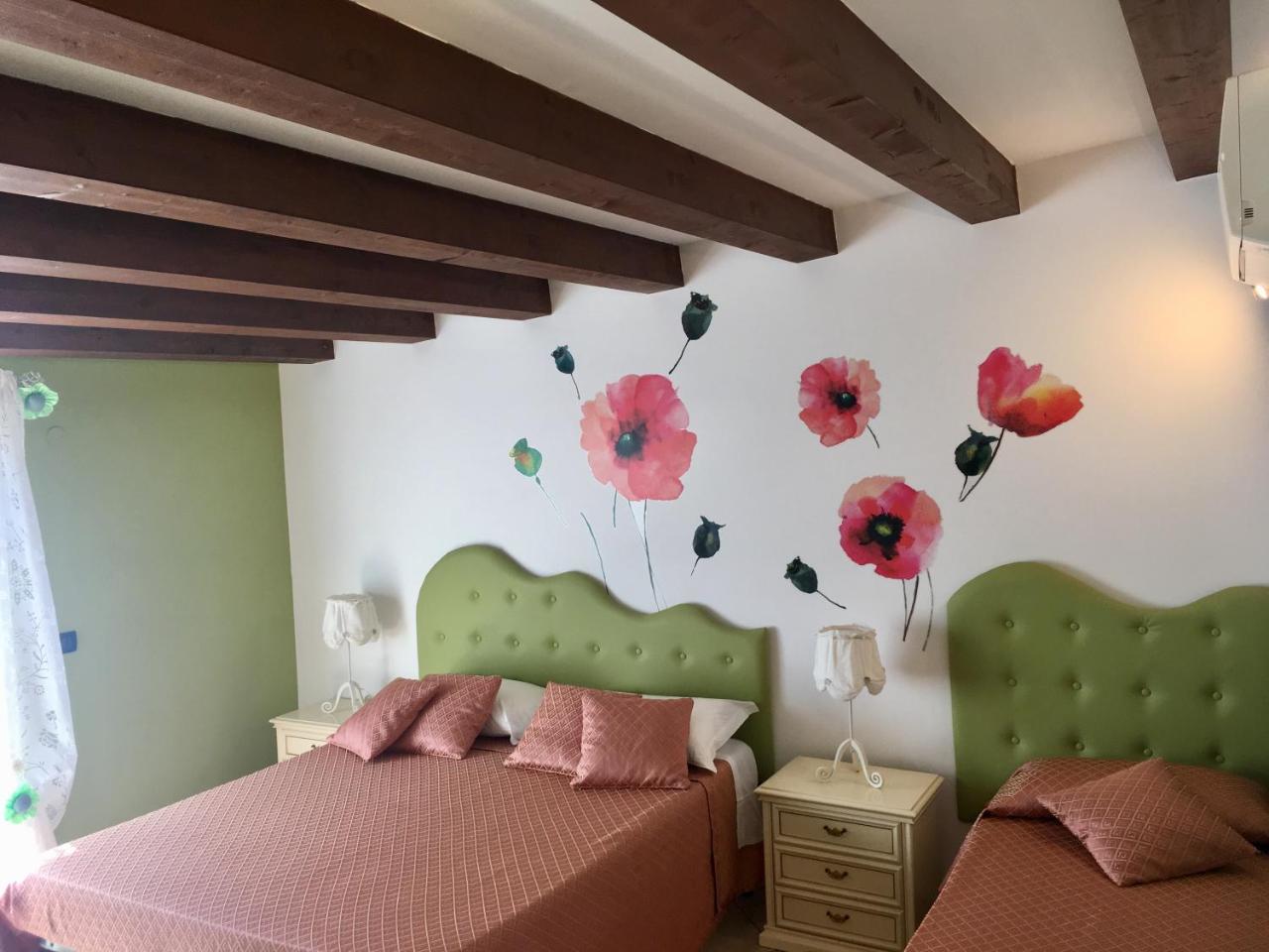 Flower Inn Ciampino Exteriér fotografie
